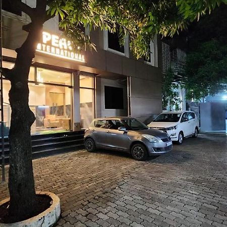 Peace International Hotell Mumbai Eksteriør bilde