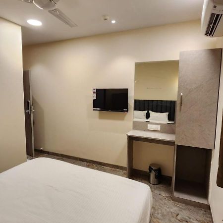 Peace International Hotell Mumbai Eksteriør bilde